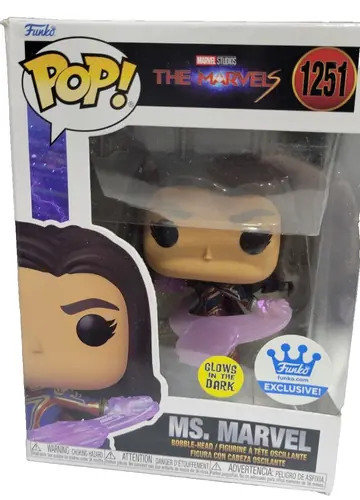 Funko Pop! Marvel: Ms. Marvel in Fighting Stance Glow in The Dark Collectibles